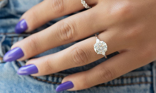 A Guide To Choosing The Perfect Round Engagement Ring
