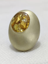 Adjustable Gold Leaf Ring with Oval Shape Design