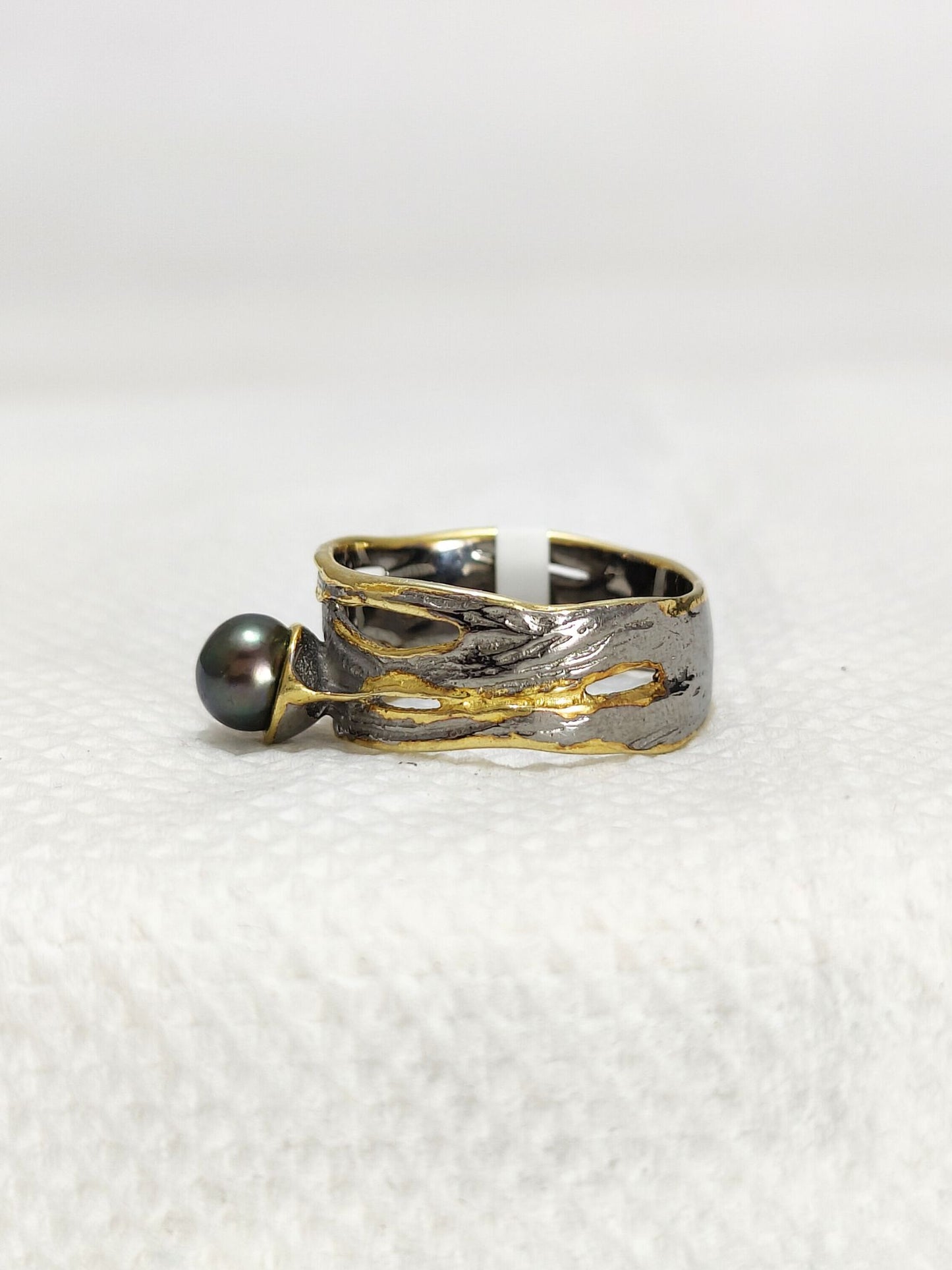 Black Pearl  Adjustable Ring In Hawaiian Heritage Design