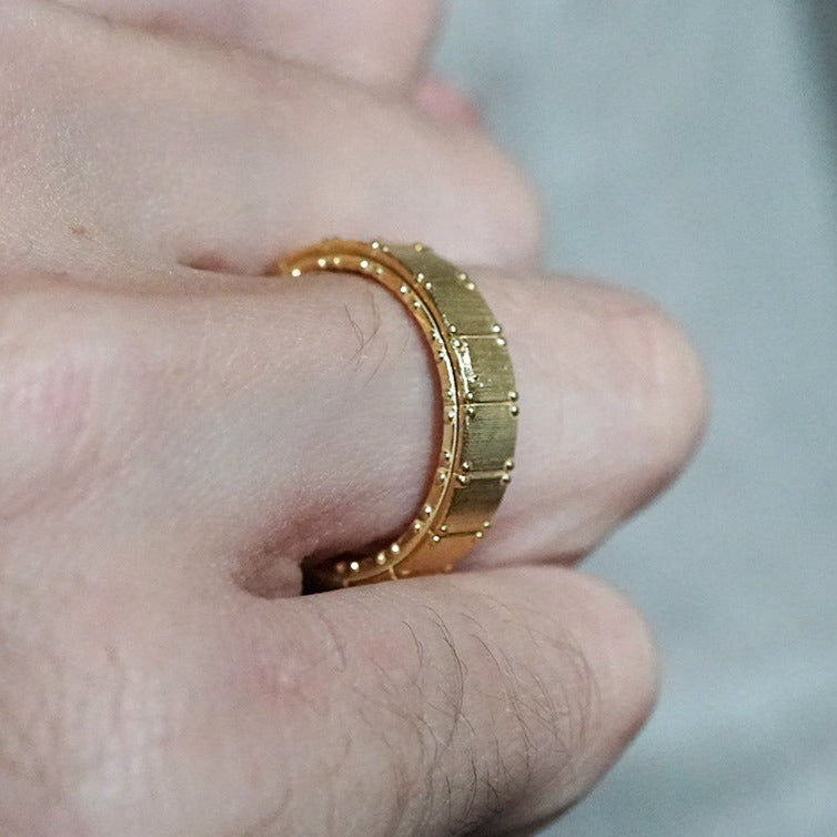 14K Gold Men's Textured Wedding Ring