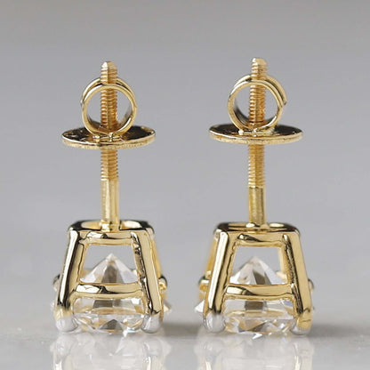 14K Gold Solitaire Stud Earring