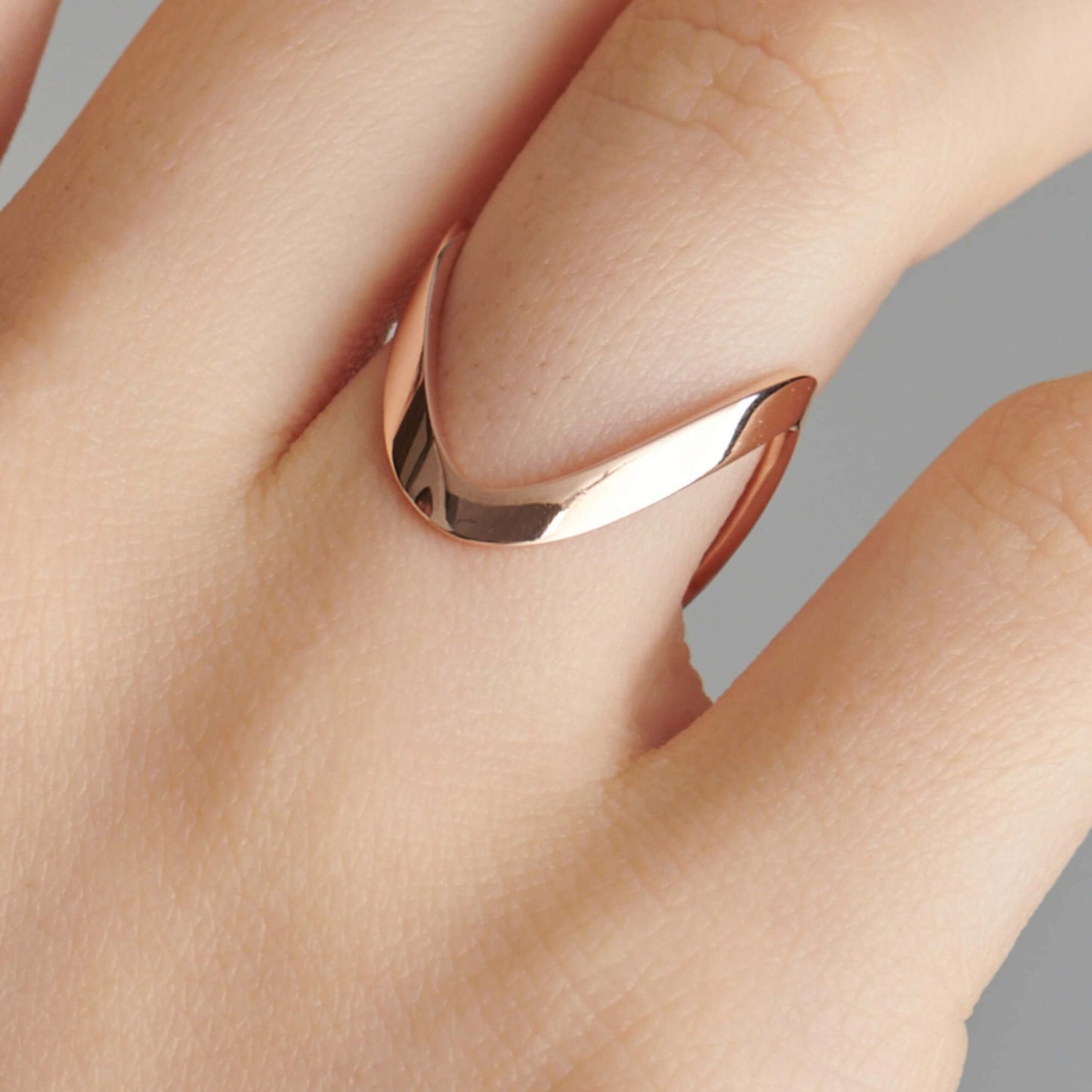 14k Solid Gold Bold Curve Ring