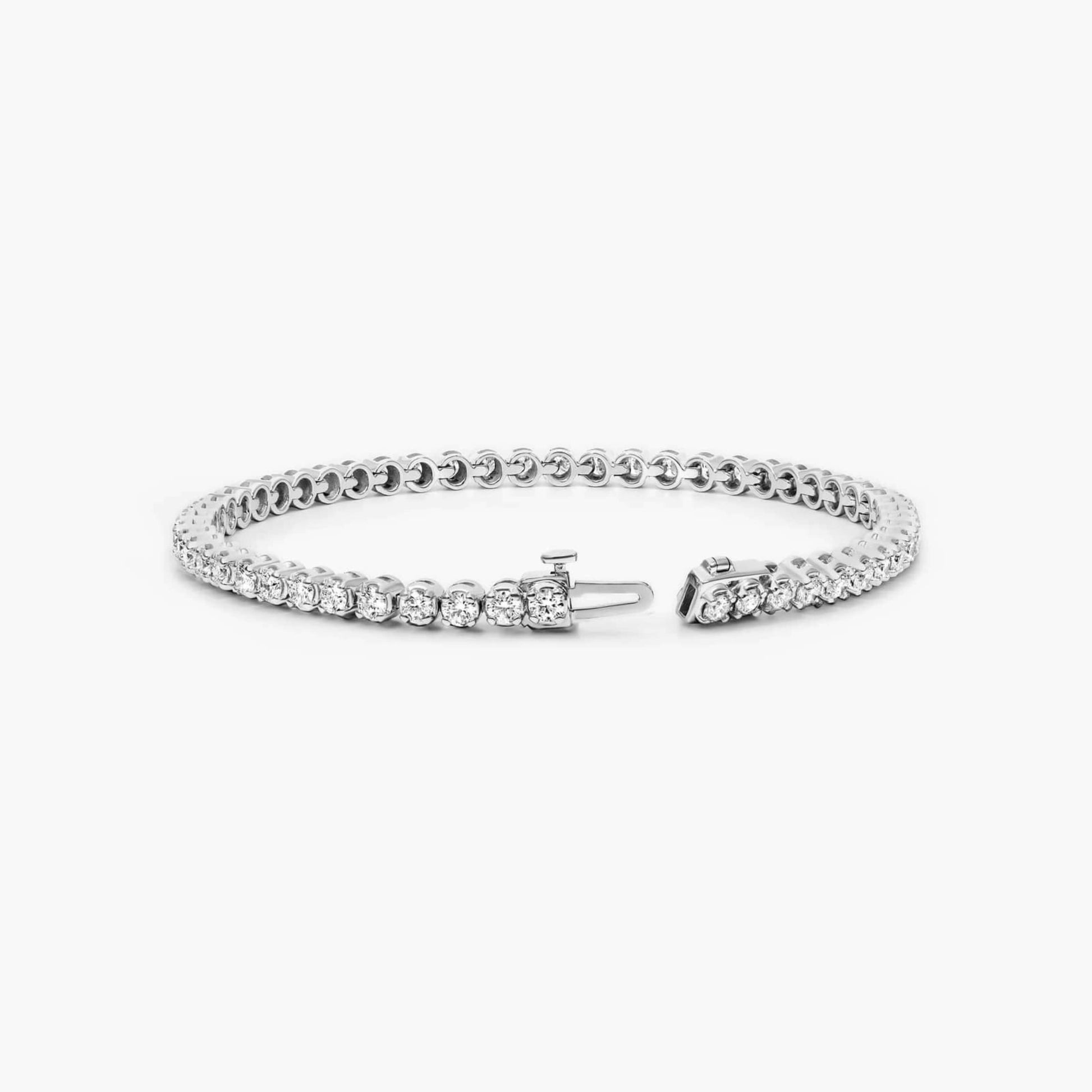 18K Round Cut Diamond Bracelet