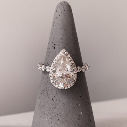 18k Pear Cut Moissanite Ring With Halo