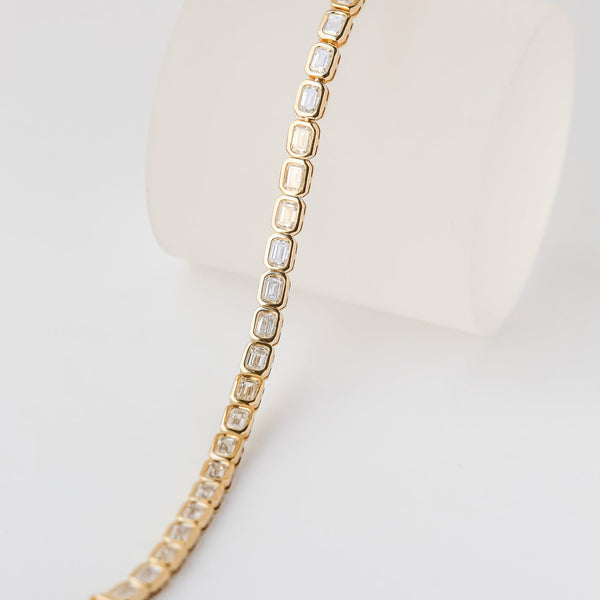 14k Gold Emerald Cut Diamond Tennis Bracelet