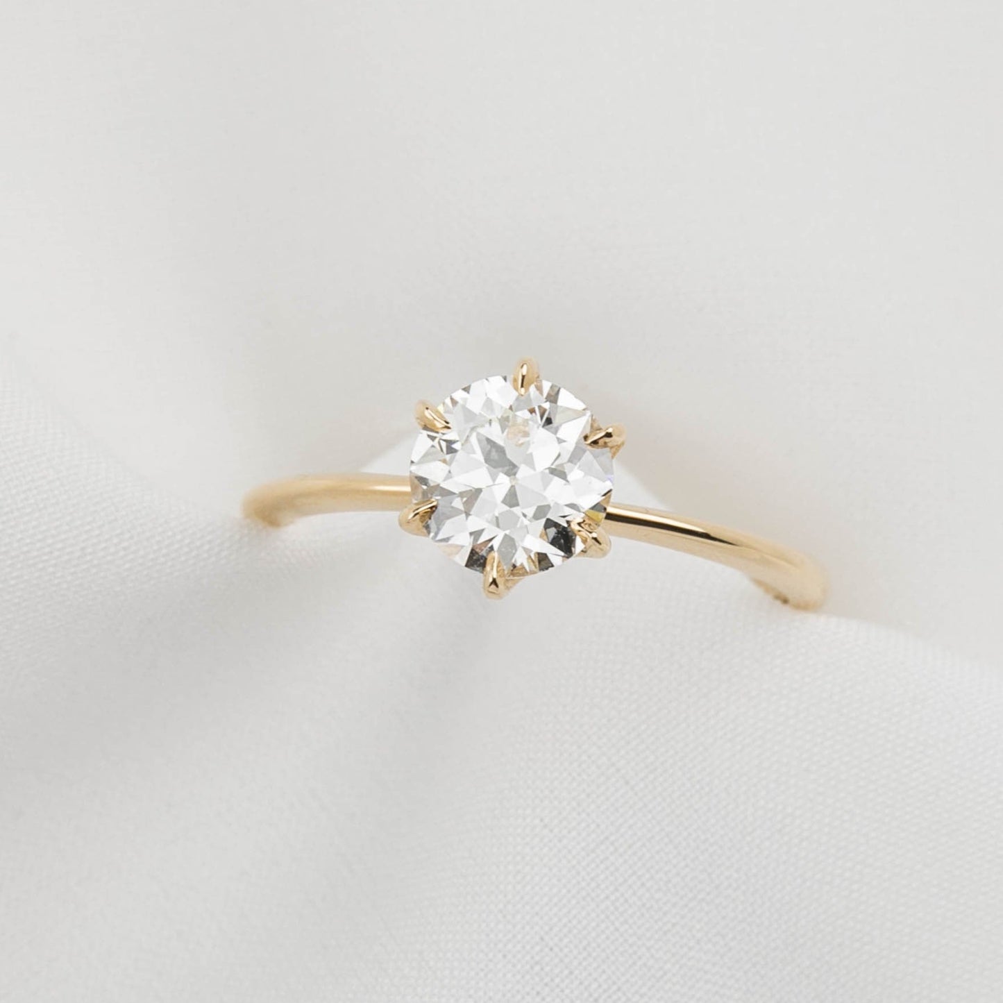 18K Old Mine Round Diamond Engagement Ring