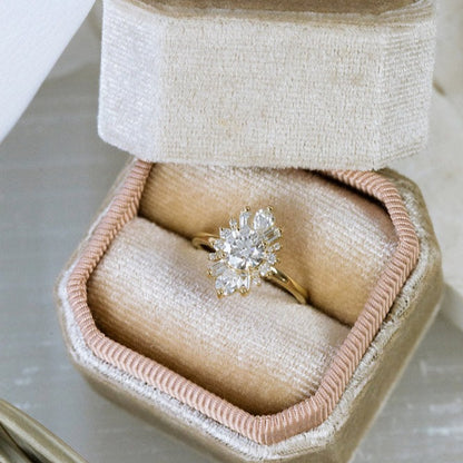 Vintage Style Round Cut Moissanite Engagement Ring