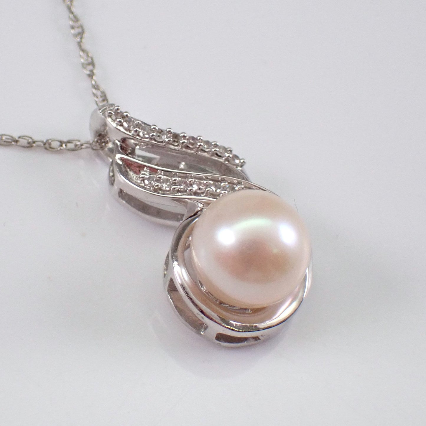 White Pearl Round Cut Diamond Necklace