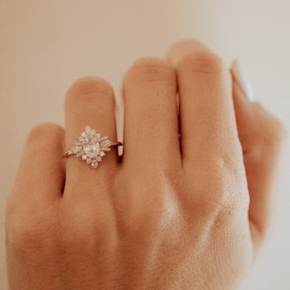Oval Cut Diamond Bridal Ring Set