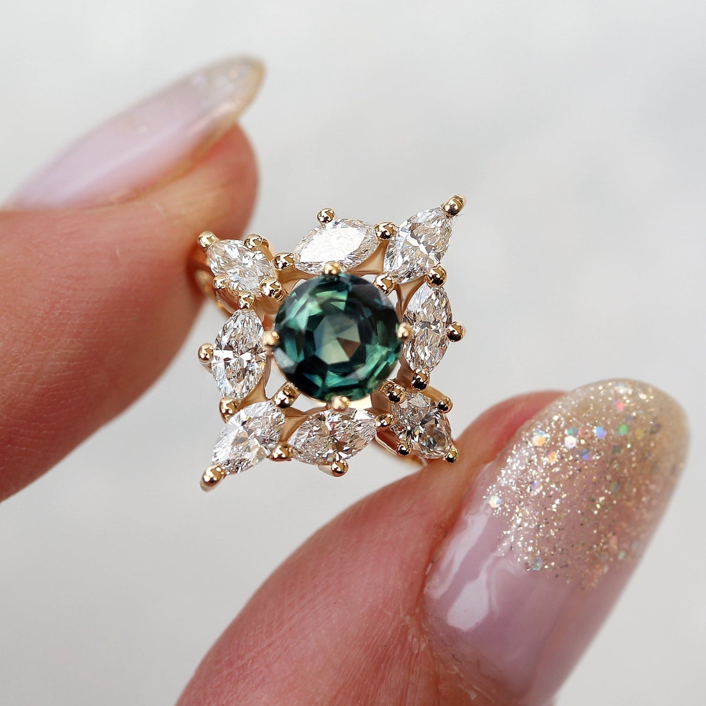 0.50-2.00 CT Green Gemstone Art Deco Diamond Ring