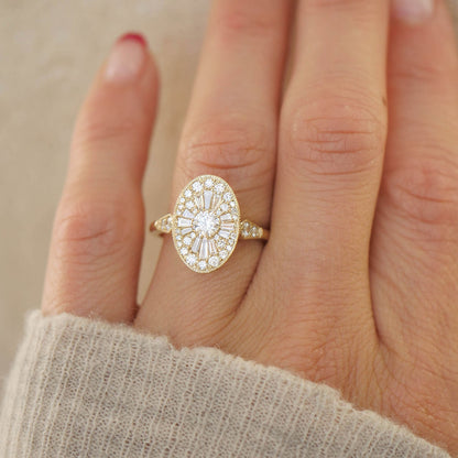 Oval Shaped Cluster Round Cut Diamond Vintage Ring