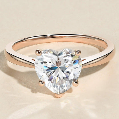 18K Heart Shaped Solitaire Pinched Diamond Ring