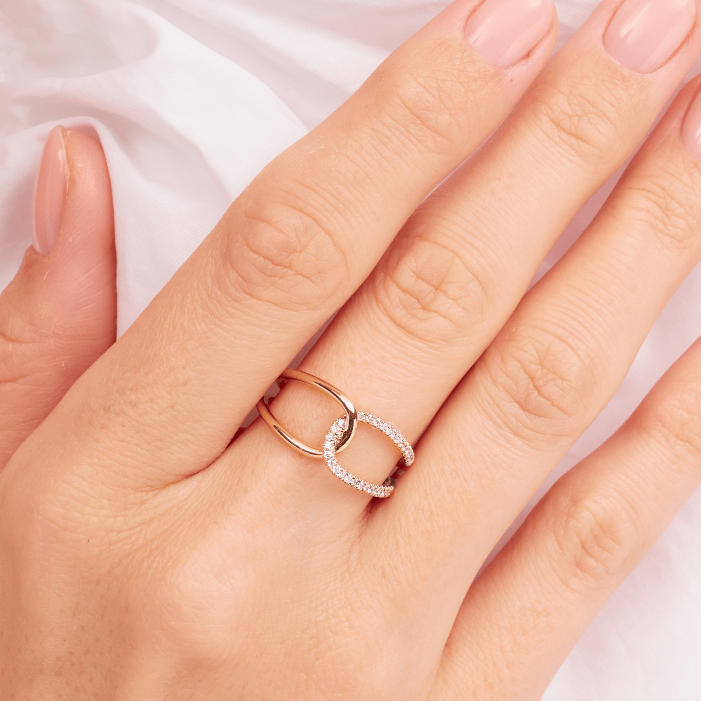 Women Dainty Diamond Infinity Ring in 14k Gold