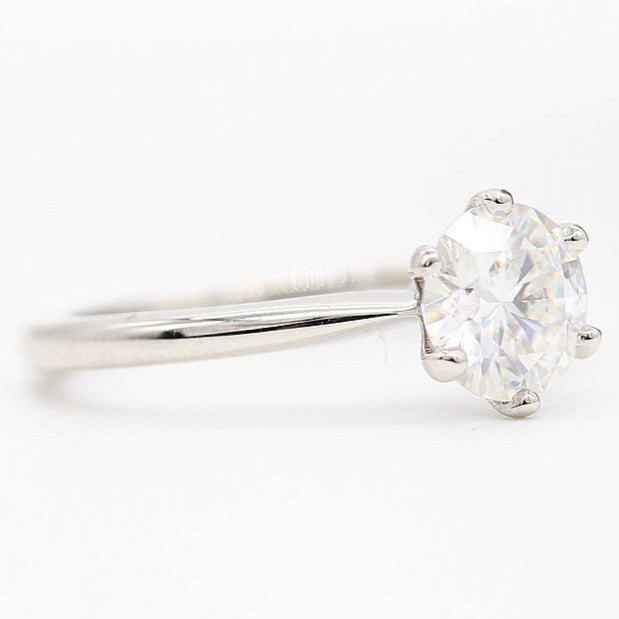 Round Cut Pinched Solitaire Diamond Ring