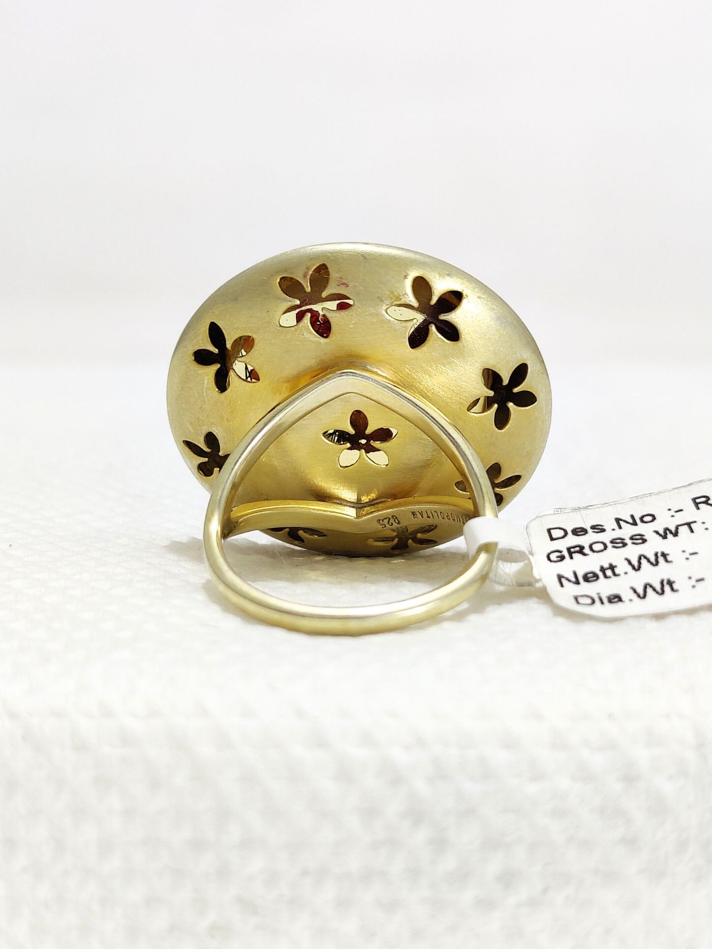 Round Shape Real Flower Ring
