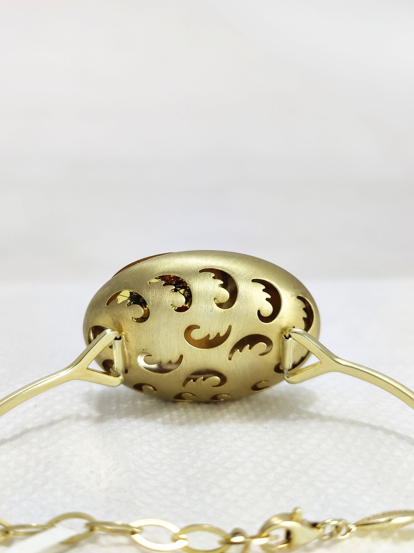 Real Flower Woke Oval Shape Antique Bracelet