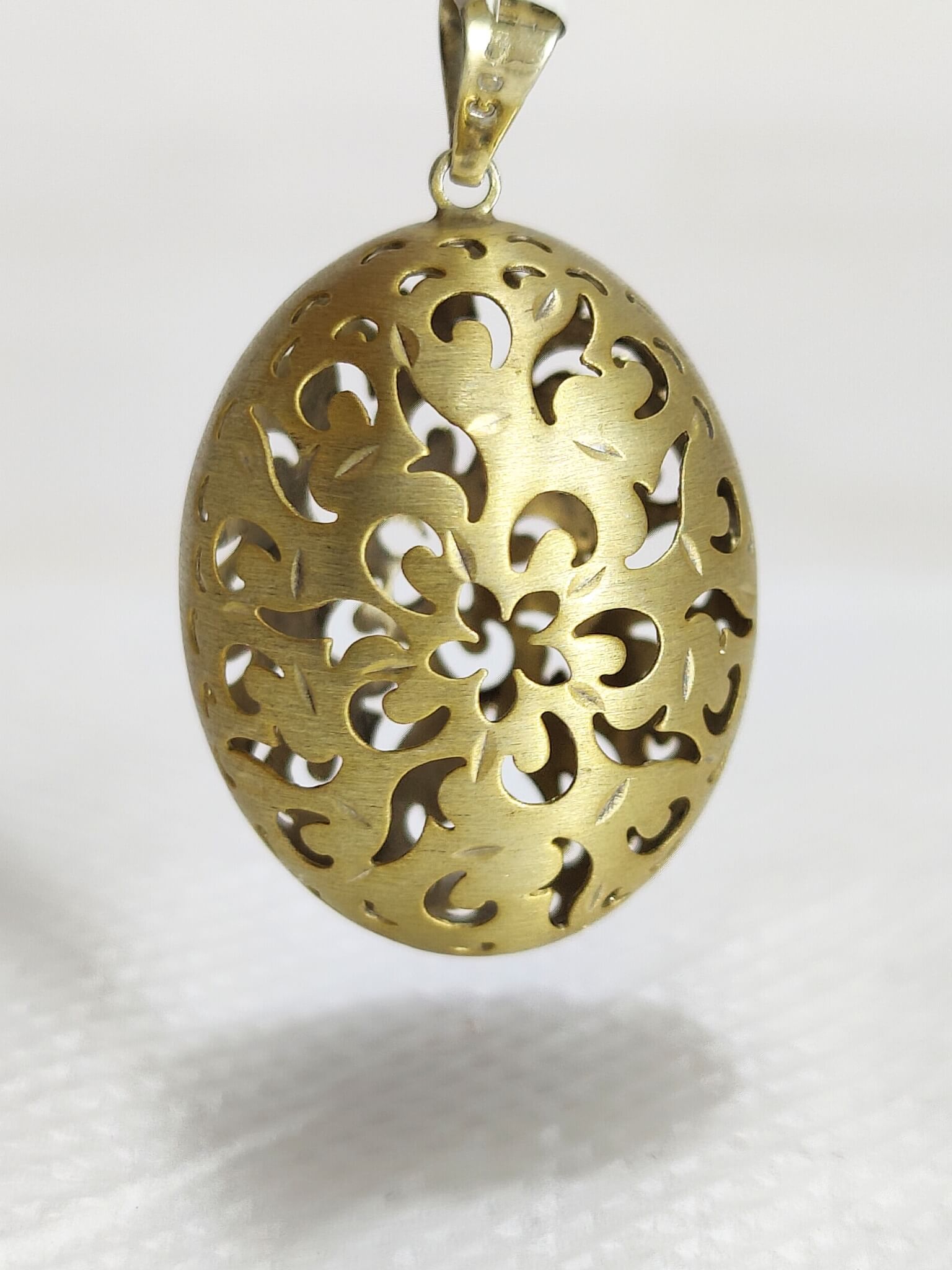 Beautiful Antique Oval Shaped Pendant