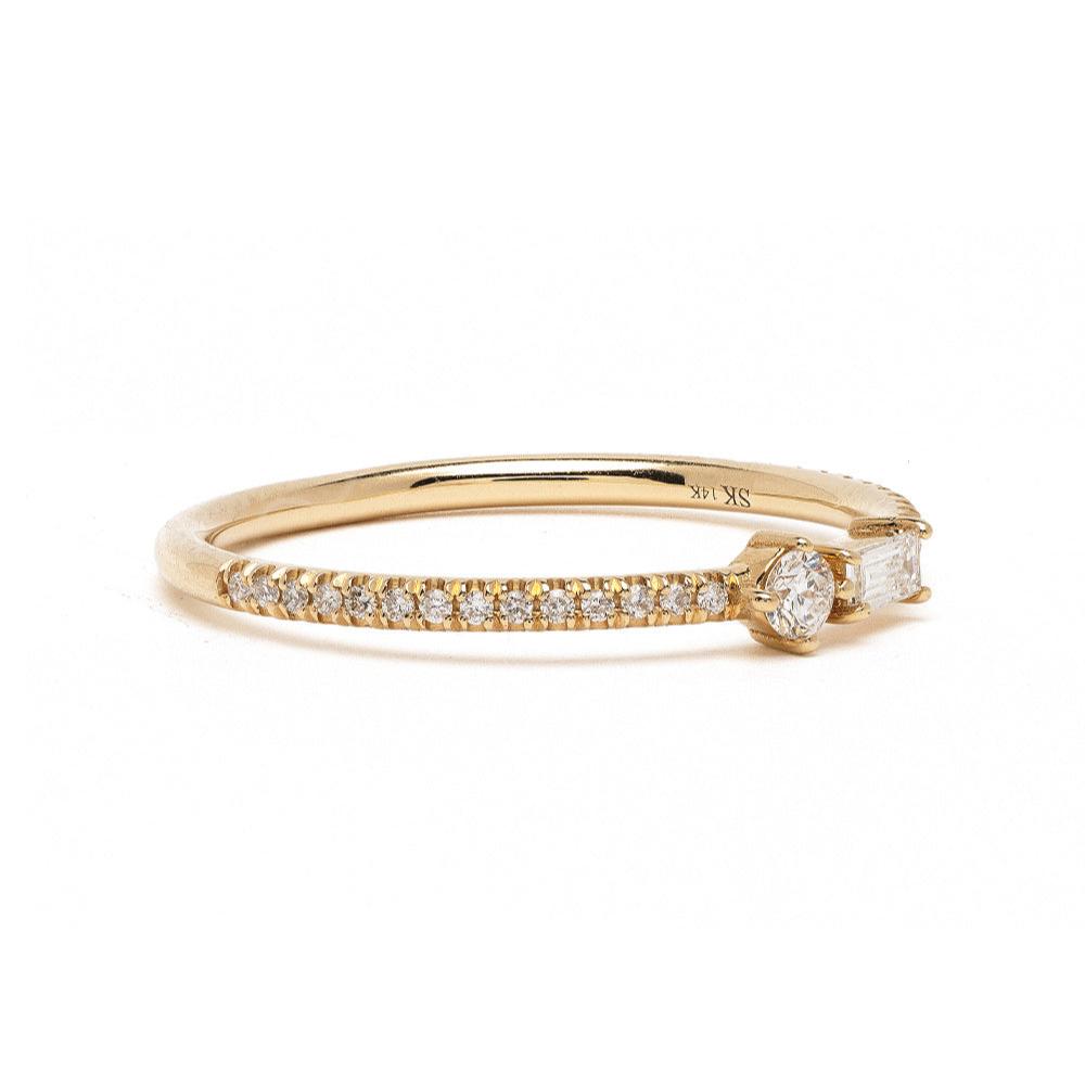 Baguette and Round Diamond Alternating Wedding Band