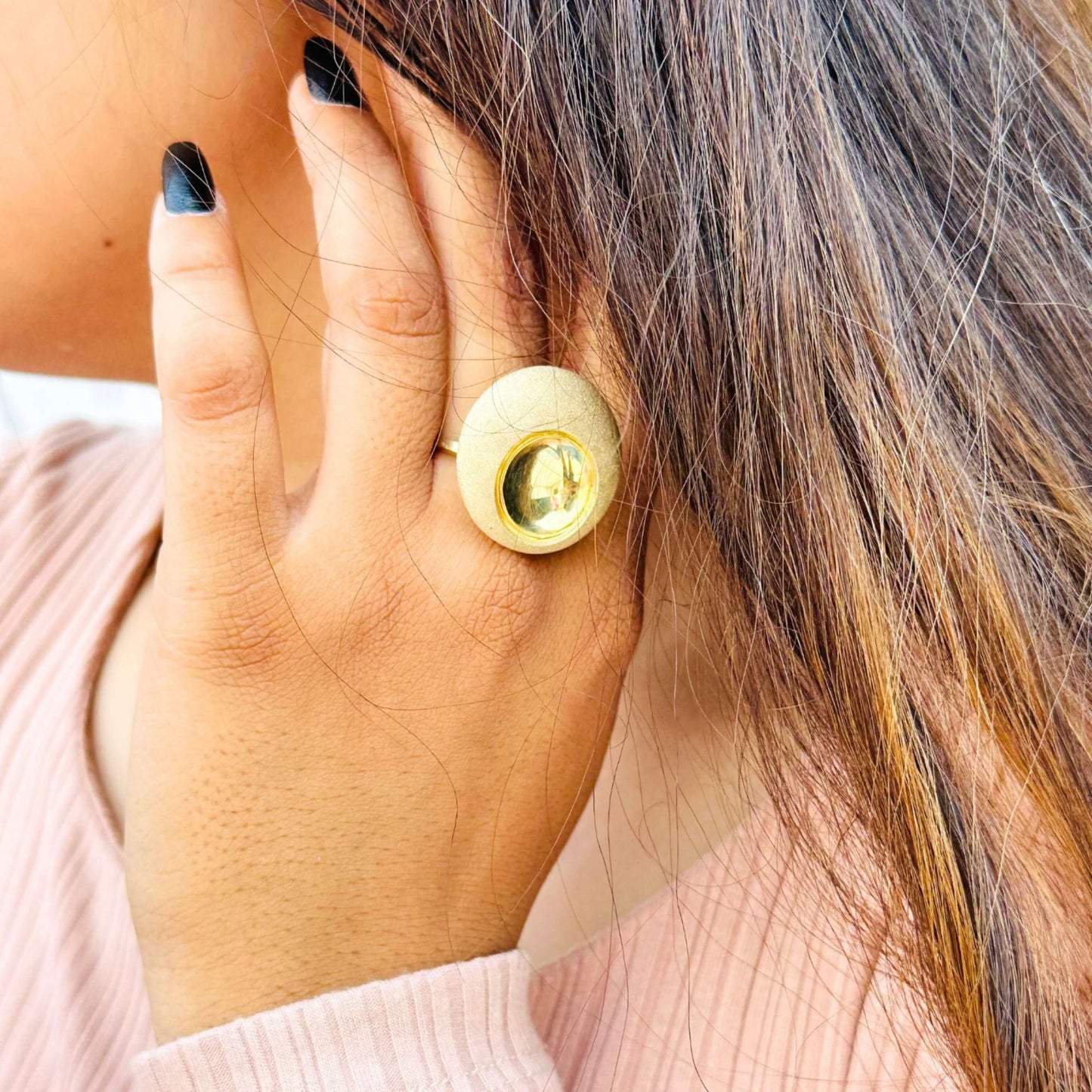 Circle Signet Gold Ring