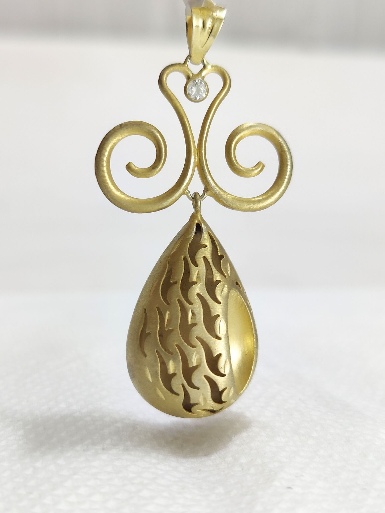 Long Pear Shape Pendant Jewelry