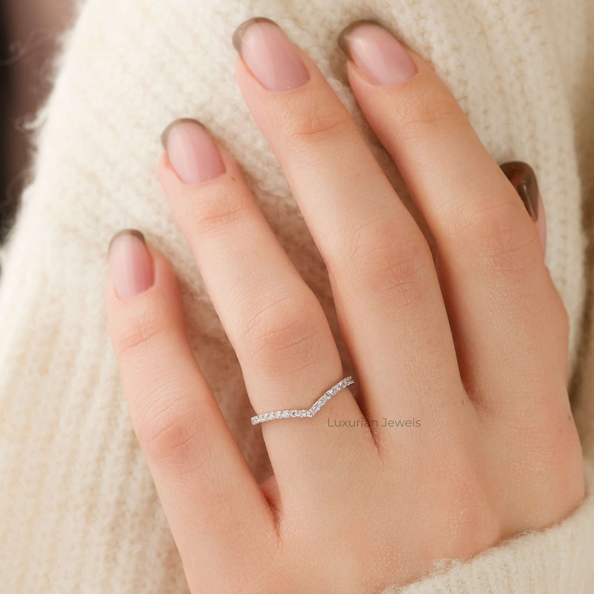 Minimal Curve Ring