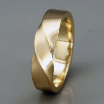 Mobius 14k Solid Gold Ring