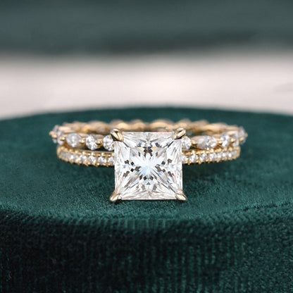 Princess Cut Diamond Engagement Ring Set