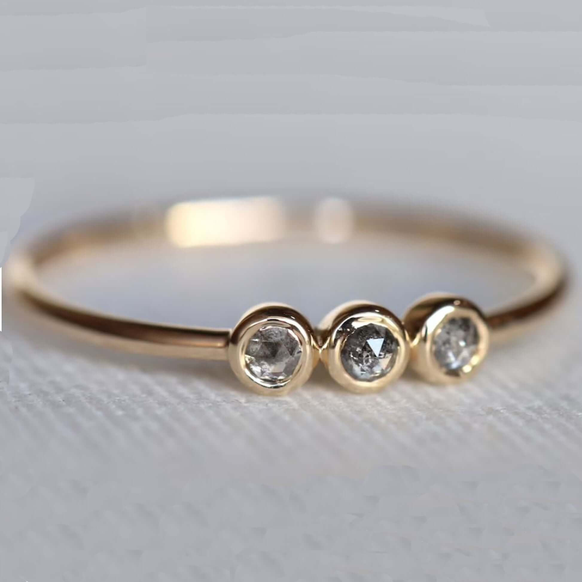 Rose Cut Round Diamond Bezel Setting Band