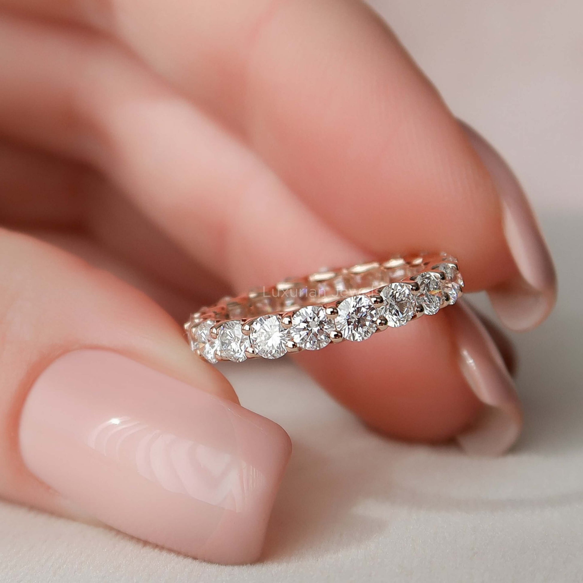 Round Cut Diamond Stacking Bridal Band