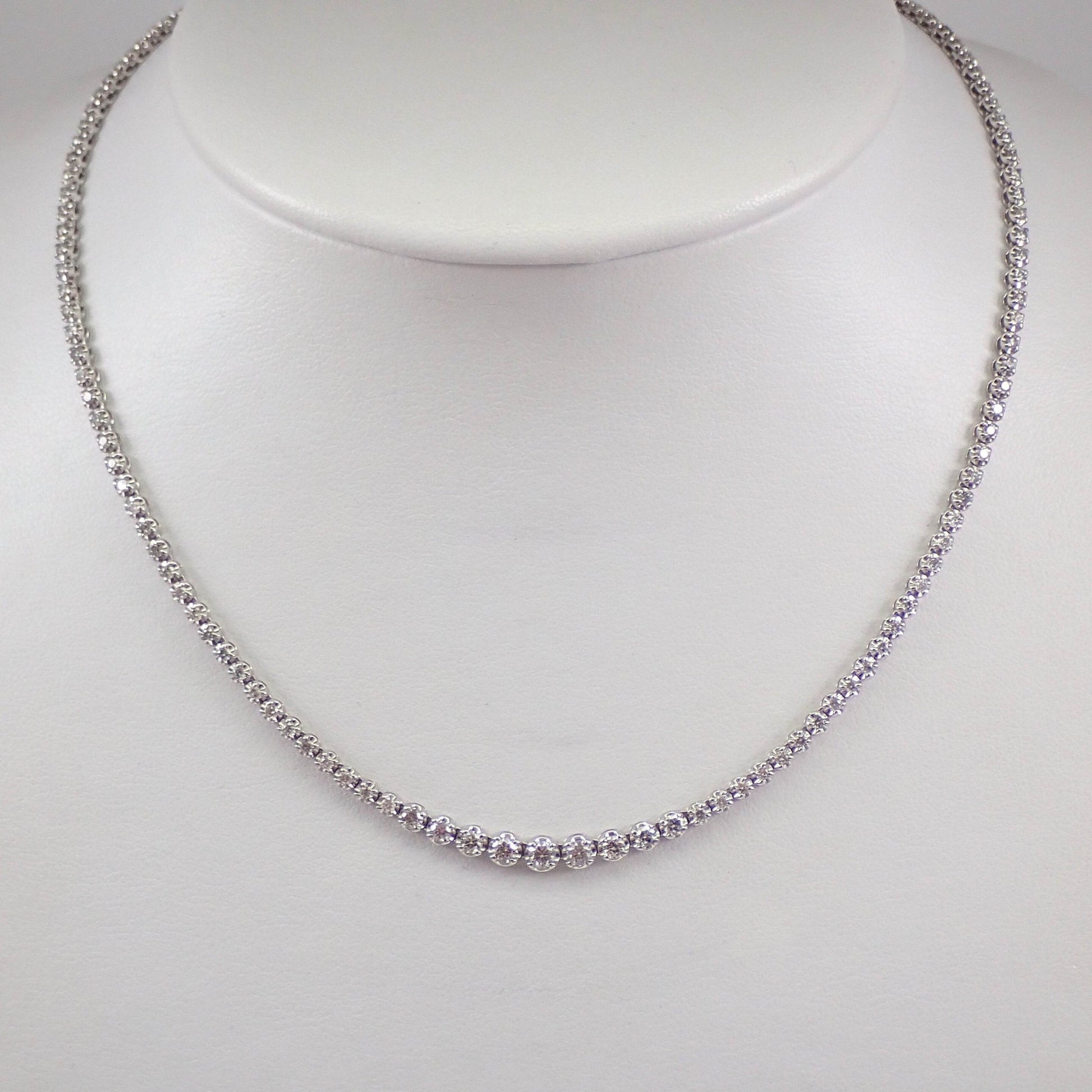 Round Cut Moissanite Diamond Tennis Necklace