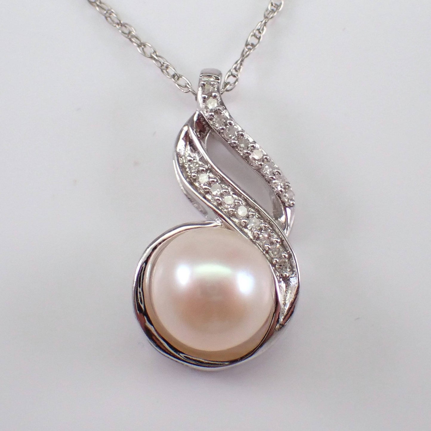 White Pearl Round Cut Diamond Necklace